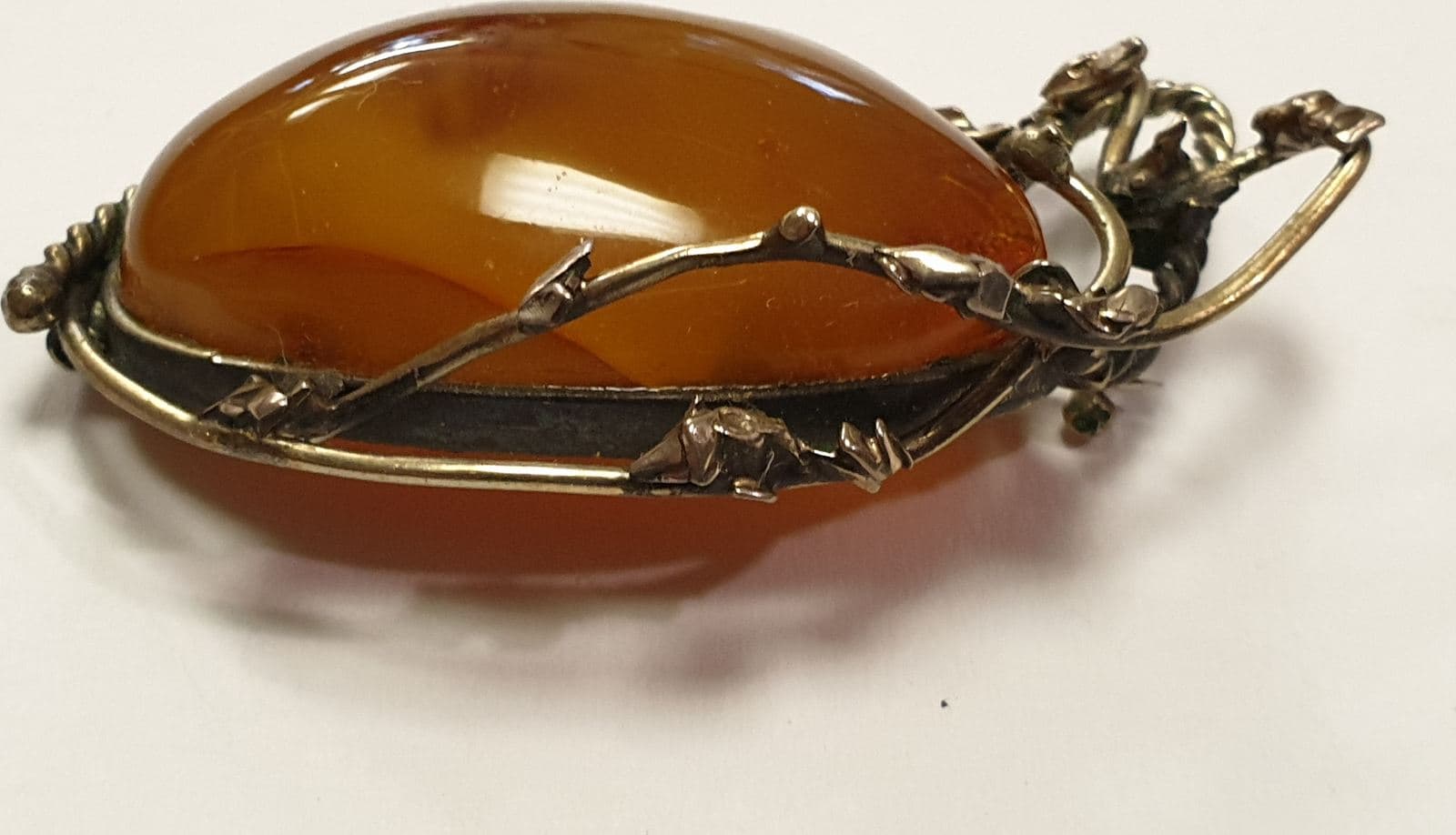 Bernsteinschmuck aus Polen: Eine einzigartige Kunstform