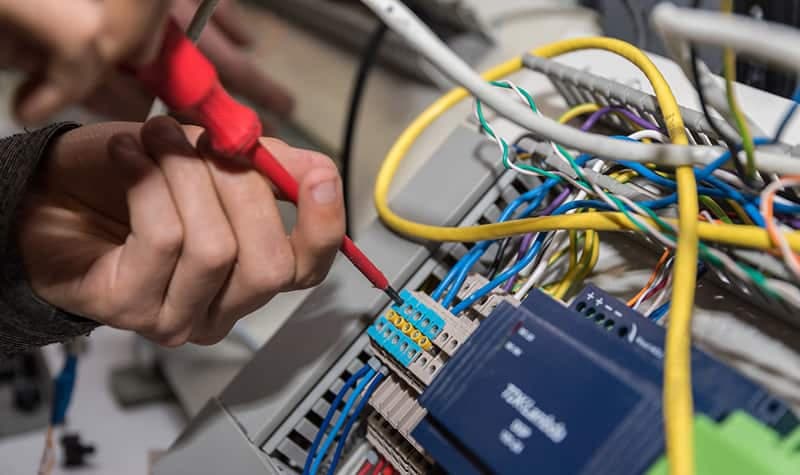 UVV Prüfung – Wie Sie die DGUV V3 Prüfung erfolgreich bestehen