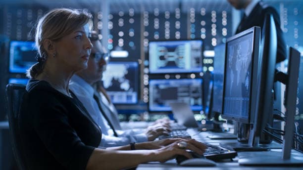 Mitarbeiter Überwachung: Ethik und Verantwortung im digitalen Zeitalter