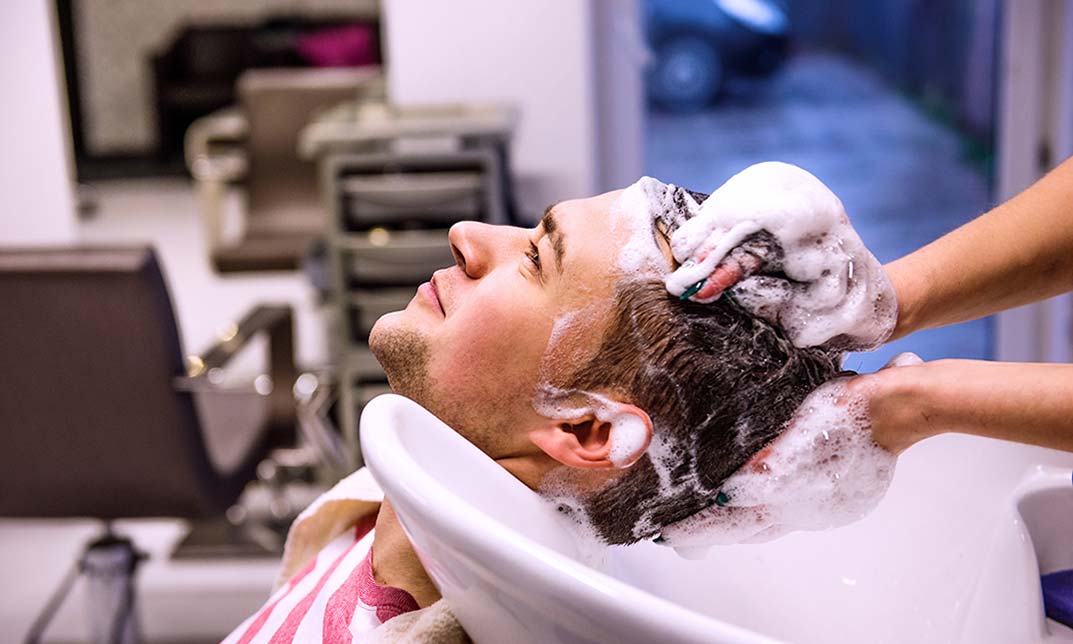 Rückwärtswaschanlage Friseur: So wird Haarwäsche zum Highlight