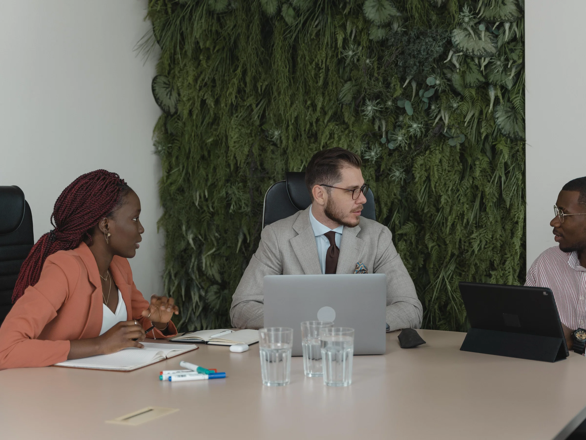 Wie ein Headhunter Ihr Unternehmen mit Top-Talenten stärkt